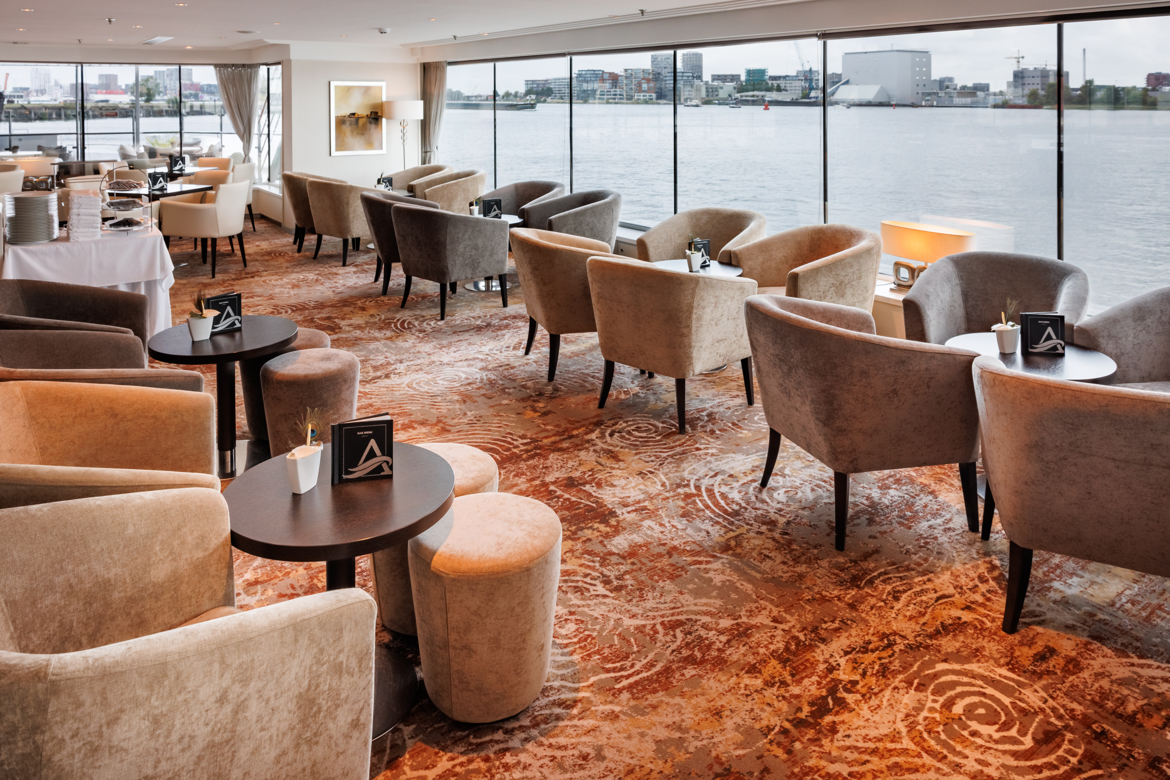 Avalon Waterways Avalon Vista Panorama Lounge 1 ©Bence Fejes